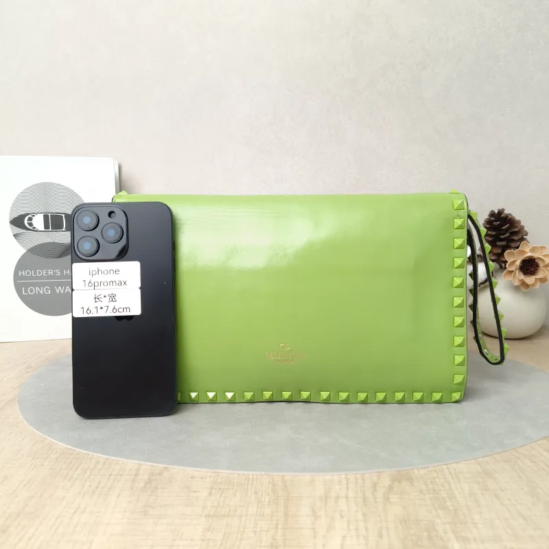 Valentino Clutch Clutch Colorblock Calfskin One Size28 × 2 × 17 cm — cover view 5 of 5