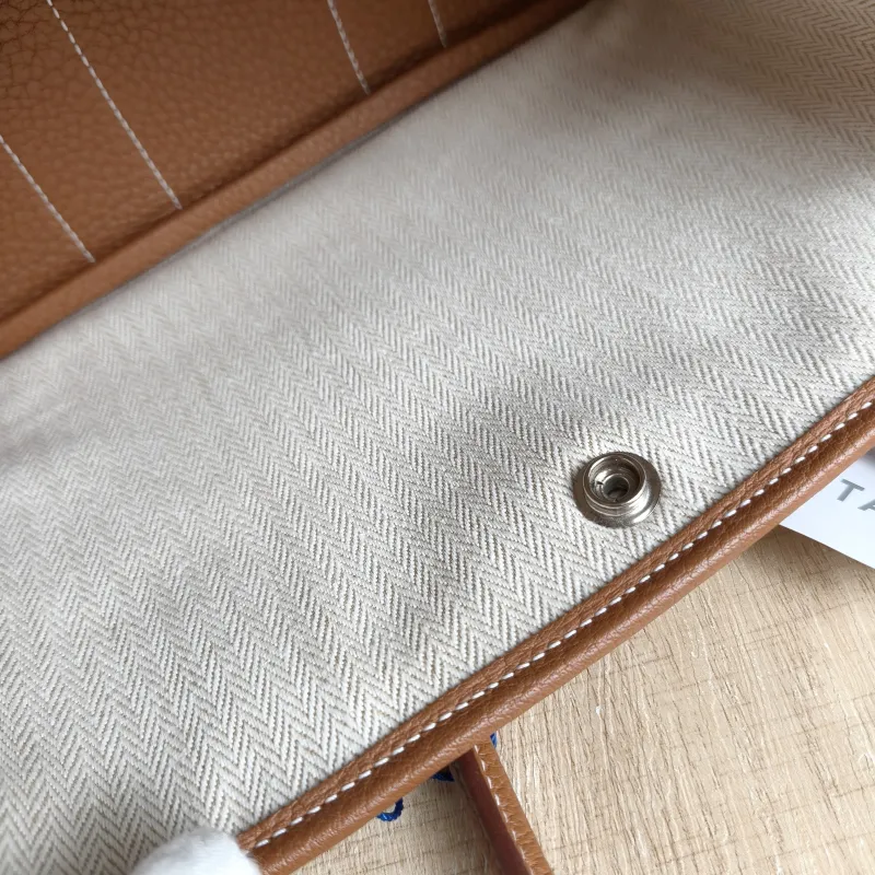 Hermès Top Handle Bag Neo Garden 23 Mini Negonda Calfskin Mini 23 × 10 × 16 cm W — detail view 1 of 9