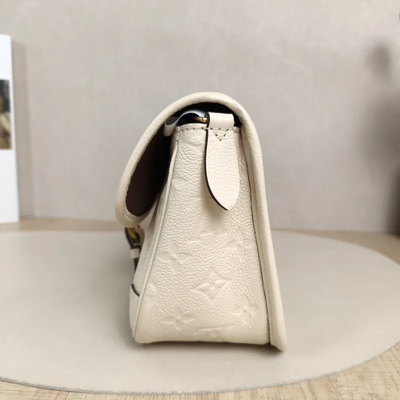 Louis Vuitton Crossbody Bag Diane Baguette Bag White Empreinte Embossed Calfskin Monogram Small24 × 9 × 15 cm — detail view 14 of 15