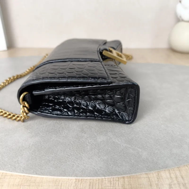 BALENCIAGA Crossbody Bag Hourglass Hourglass Bag woc Black CC alfskinmini19.5 × 5 × 12 cm — detail view 7 of 11