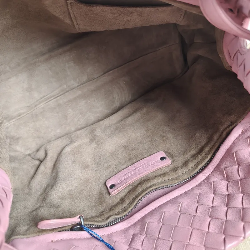 Bottega Veneta Top Handle Bag Woven Top Handle Bag Pink Lambskin One Size 24 × 10 × 20 cm — detail view 3 of 9