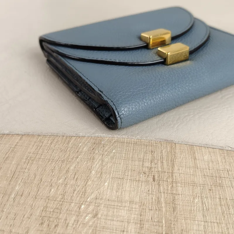 Chloé Wallet Wallet Blue Calfskin One Size12 × 2 × 10.5 cm — detail view 3 of 8