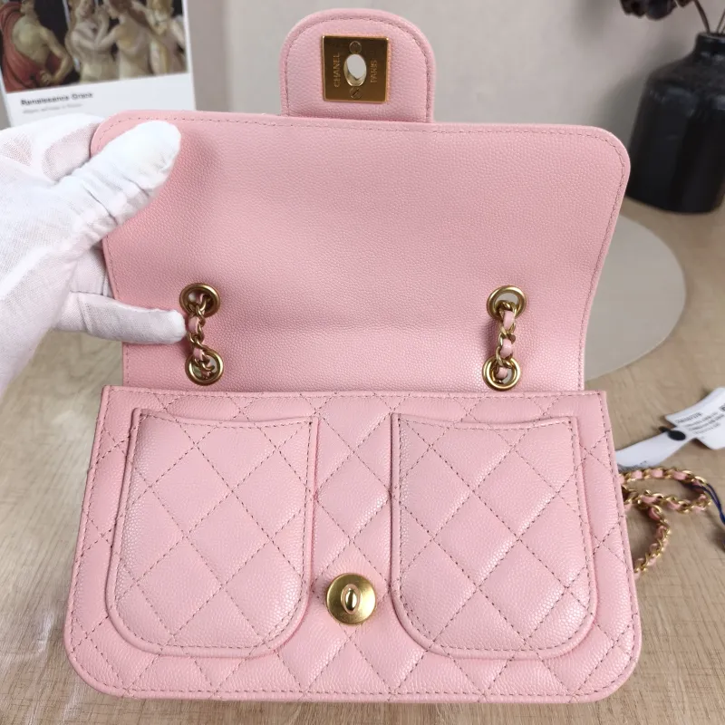 Chanel Crossbody Bag 25b mini Pink Grained Calfskin 19.5 × 6 × 13.5 cm — detail view 5 of 12