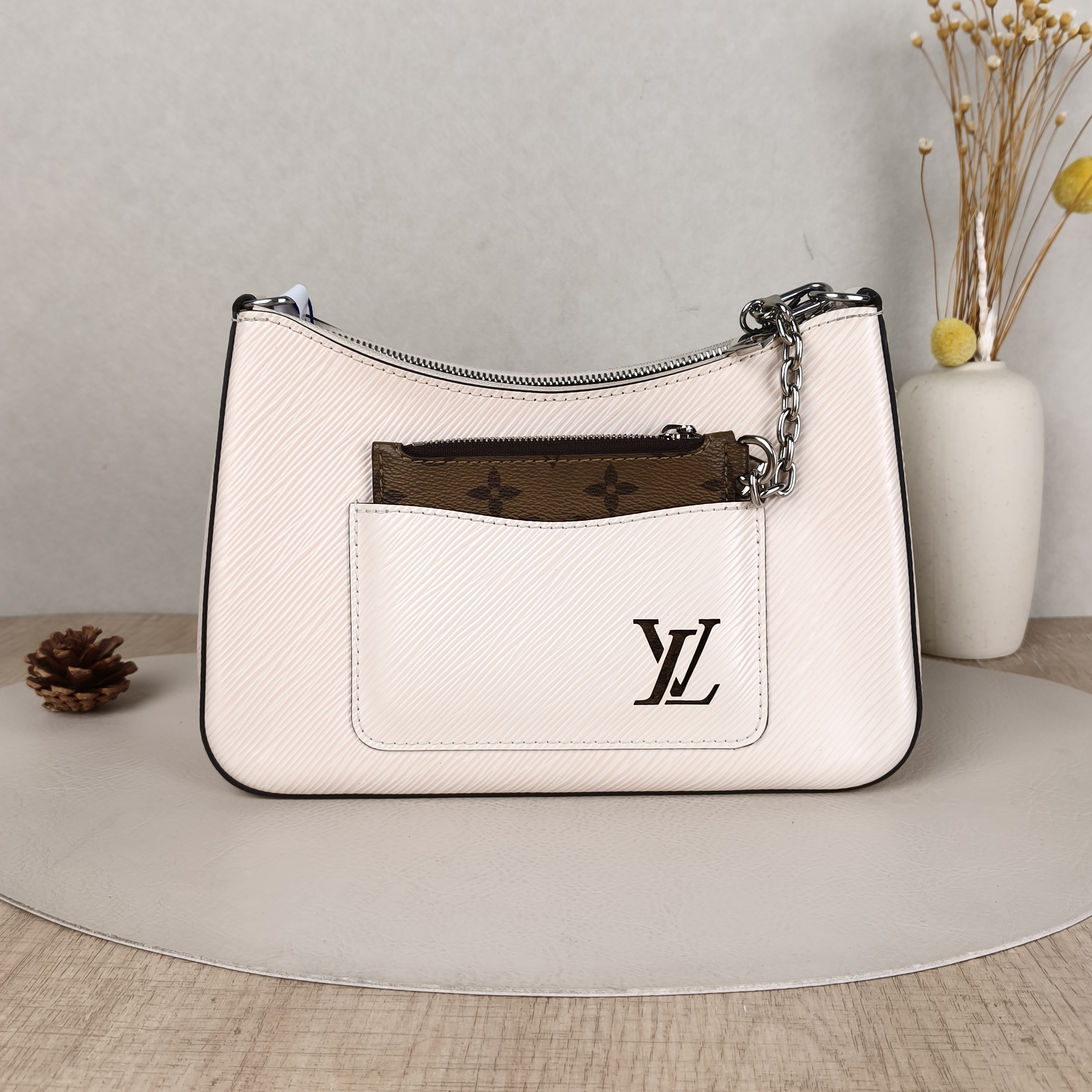 Louis Vuitton Crossbody Bag MARELLE White Epi Embossed Calfskin Small25 × 8 × 15 cm