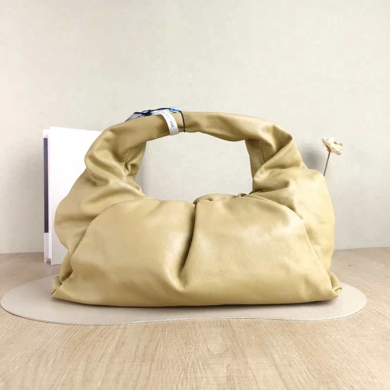 Bottega Veneta Shoulder Bag The Shoulder Pouch Shoulder Bag Calfskin Small 40 × 22 × 32 cm