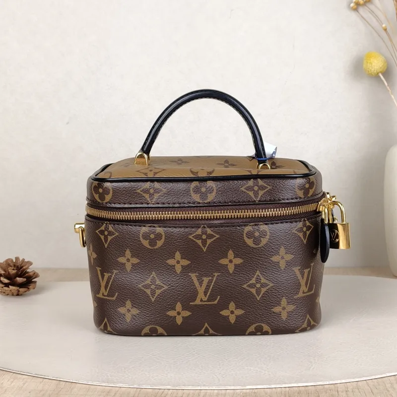 Louis Vuitton Shoulder Bag VANITY Cosmetic Bag Monogram PVC Small19 × 11 × 13 cm