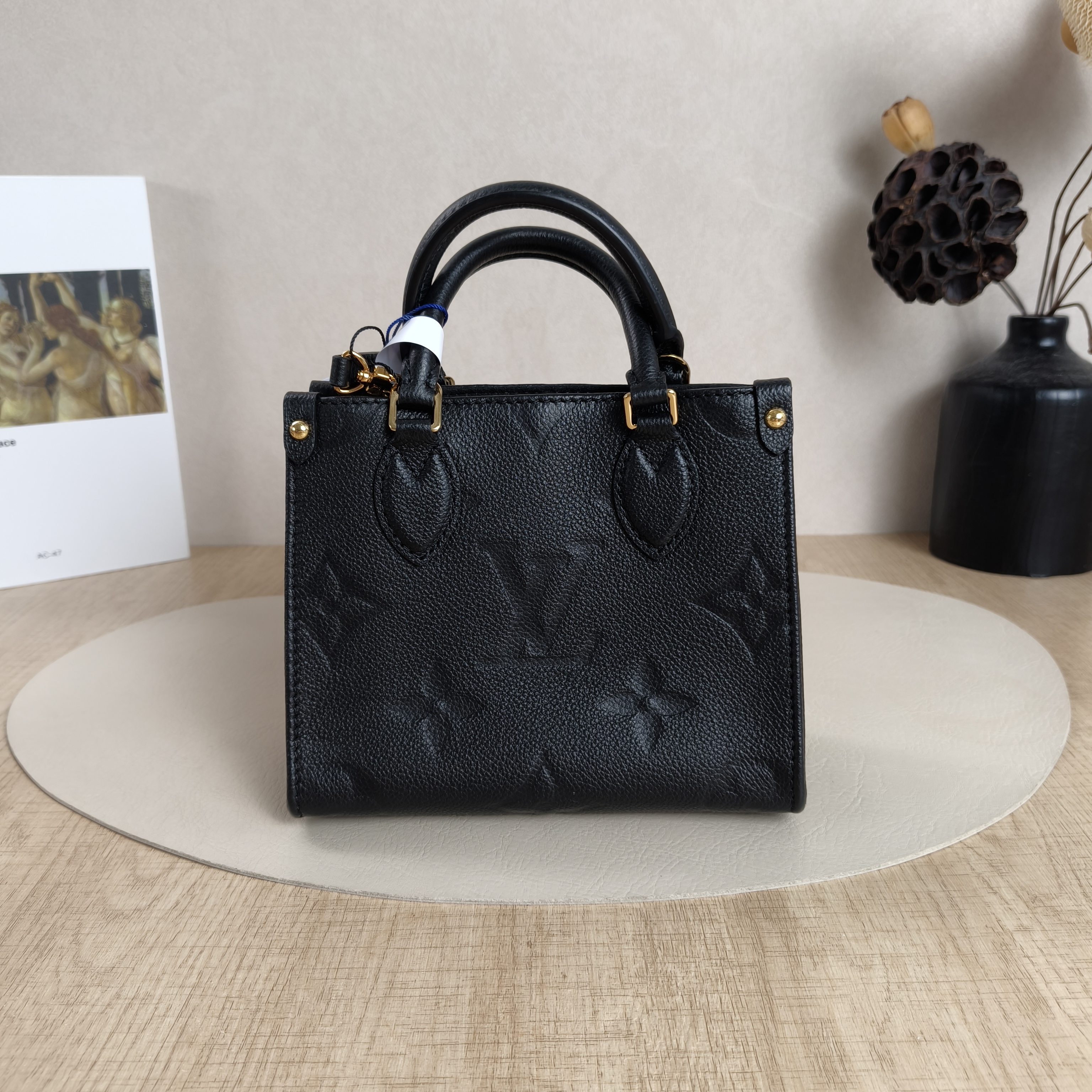 Louis Vuitton Crossbody Bag Onthego BB Black Monogram Empreinte Embossed Calfskin BB18 × 8.5 × 15 cm — cover view 3 of 10