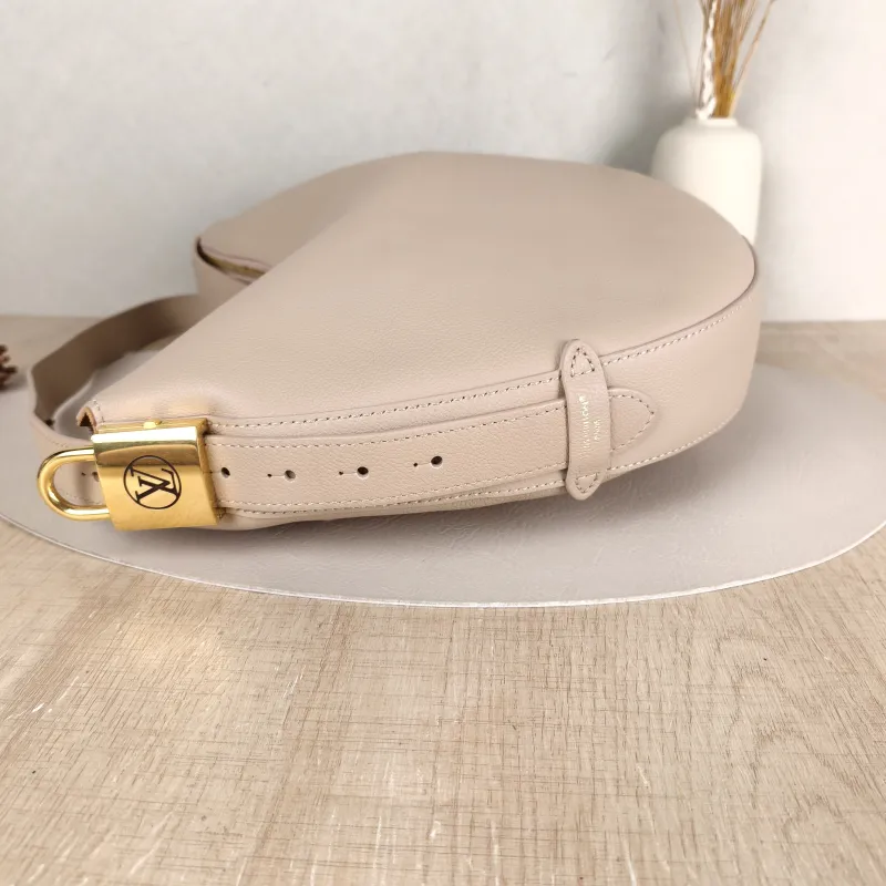 Louis Vuitton Shoulder Bag LOW KEY COOKIE Pink Calfskin Medium 32 × 5 × 26 cm — detail view 14 of 14