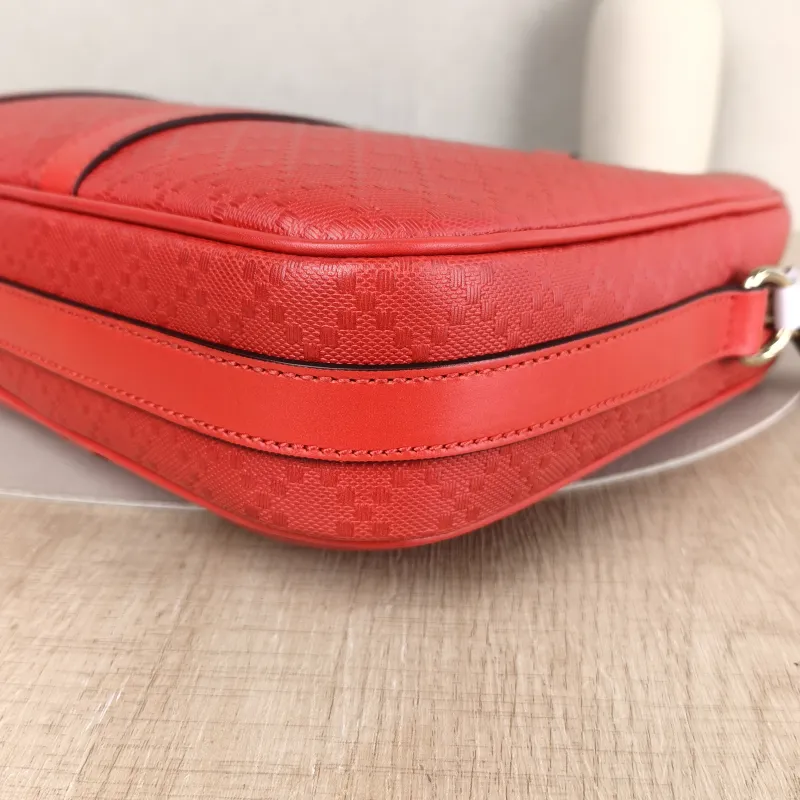 GUCCI Crossbody Bag Red Calfskin 34 × 7 × 24 cm — detail view 10 of 11