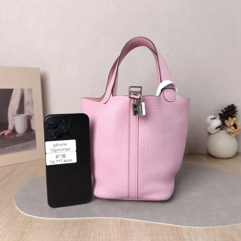 Hermès Top Handle Bag Picotin Lock 18 18 X9Mauve Sylvestre Taurillon Clemence TC Calfskin Small 18 × 13 × 18 cm Z — cover view 6 of 6