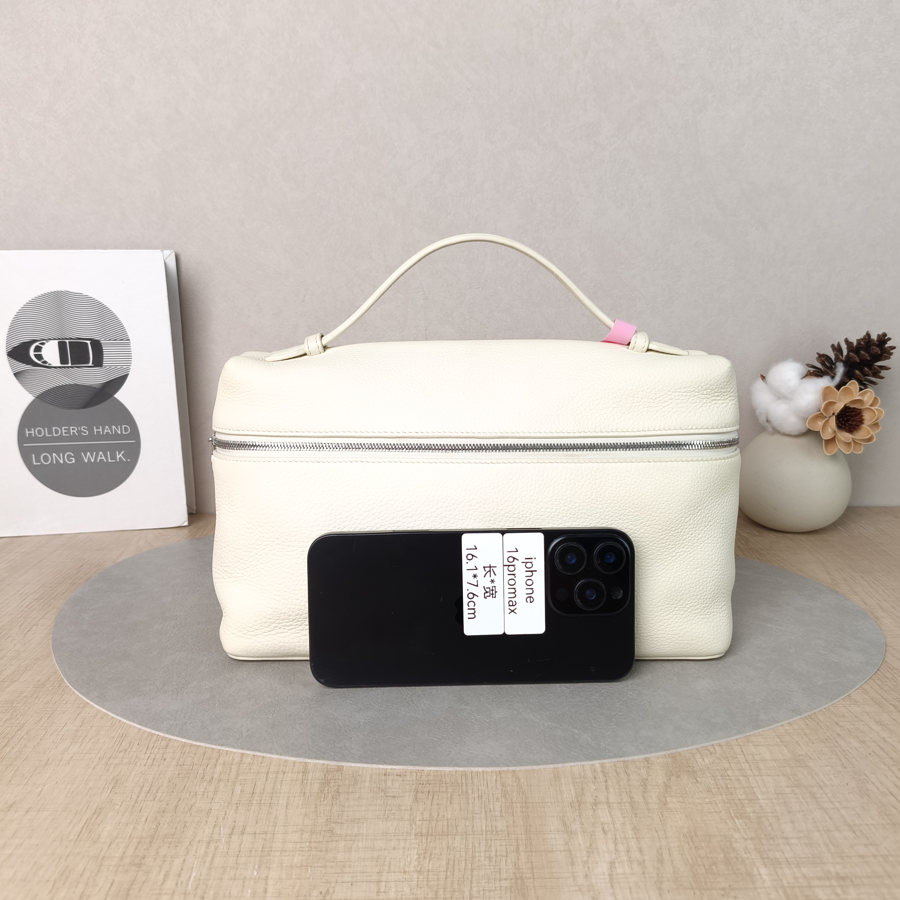 Loro Piana Crossbody Bag Extra Pocket L27 White Calfskin One Size27 × 10 × 16 cm — cover view 2 of 5