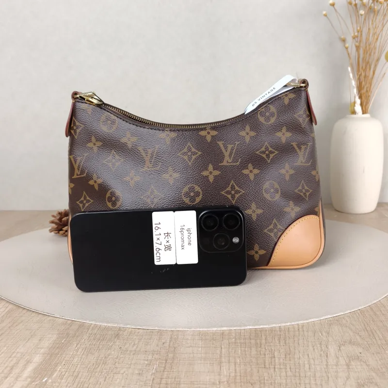 Louis Vuitton Crossbody Bag Boulogne PVC Small 26 × 9.5 × 16 cm — cover view 4 of 5