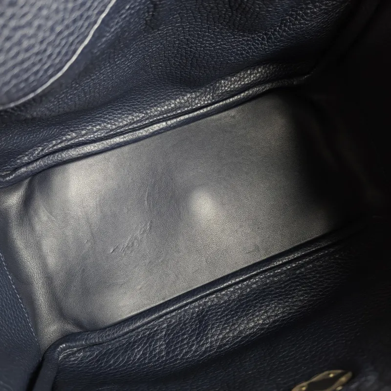 Hermès Crossbody Bag Lindy 26 Navy TC Calfskin Small 26 × 12 × 18 cm A Conditioned — detail view 2 of 10