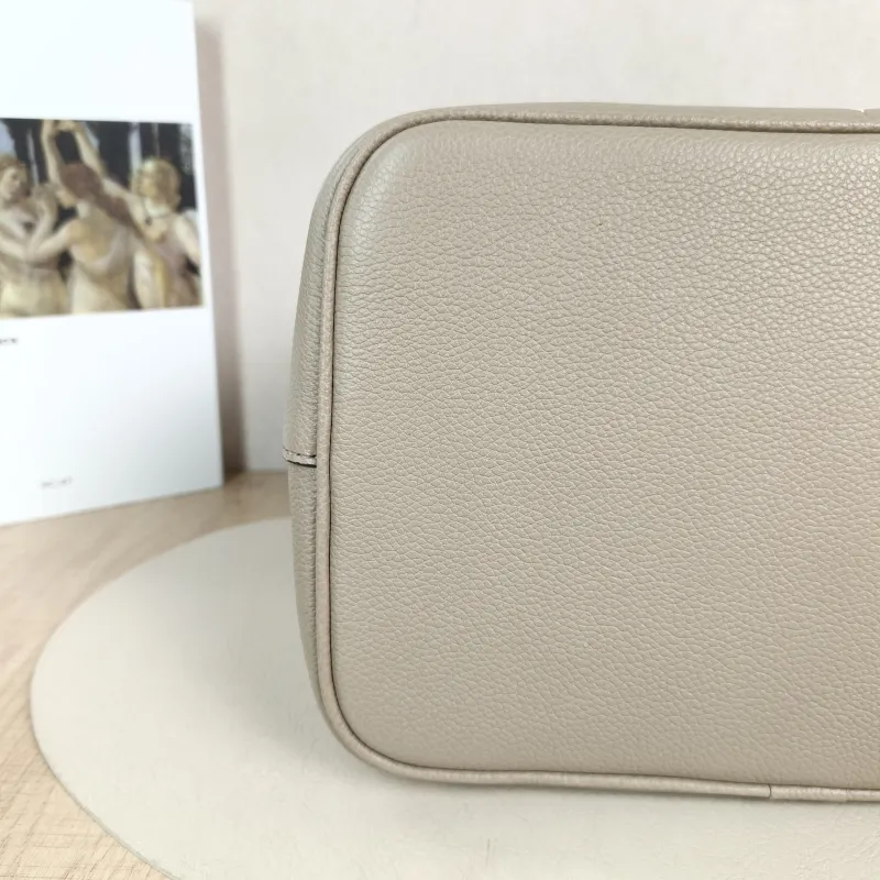 Louis Vuitton Shoulder Bag NÉONOÉ Bucket Bag · White Monogram Empreinte Embossed Calfskin Medium 26 × 17.5 × 26 cm — detail view 8 of 13