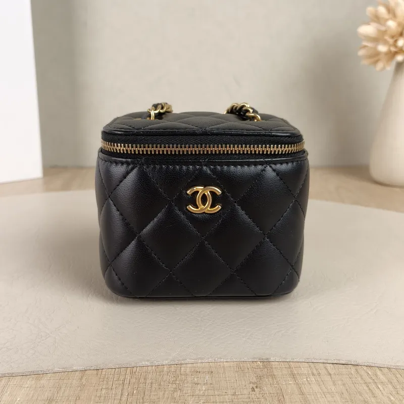 Chanel Crossbody Bag Edition Black Lambskin One Size10 × 7 × 9 cm