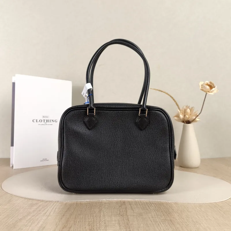 Hermès Top Handle Bag Plume 21 Black Lambskinmini21 × 8 × 15 cm — cover view 3 of 6
