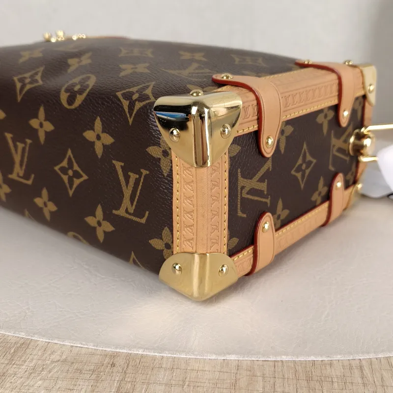 Louis Vuitton Crossbody Bag Side Trunk Box Monogram PVC Medium 23.5 × 8.5 × 16 cm — detail view 7 of 11