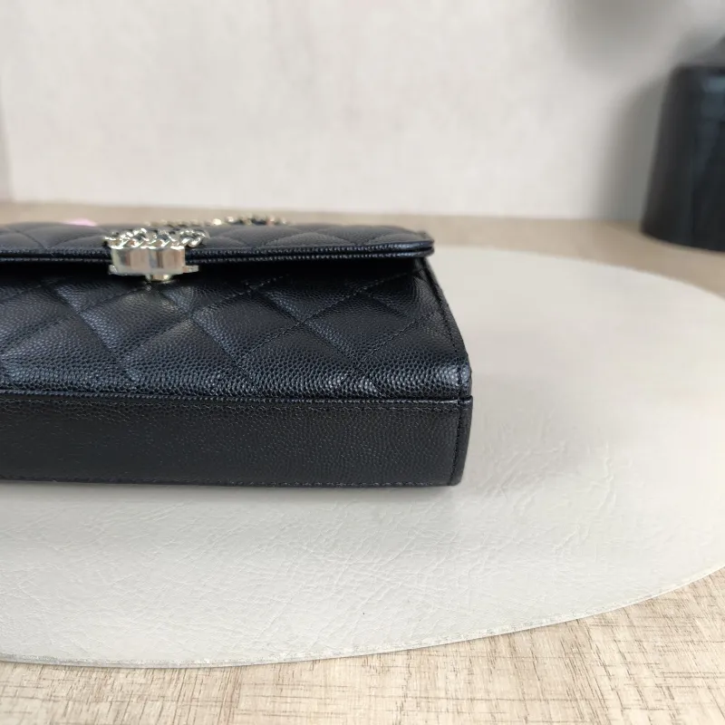 Chanel Crossbody Bag kelly Black Grained Calfskin One Size18 × 4.5 × 10 cm — detail view 5 of 14