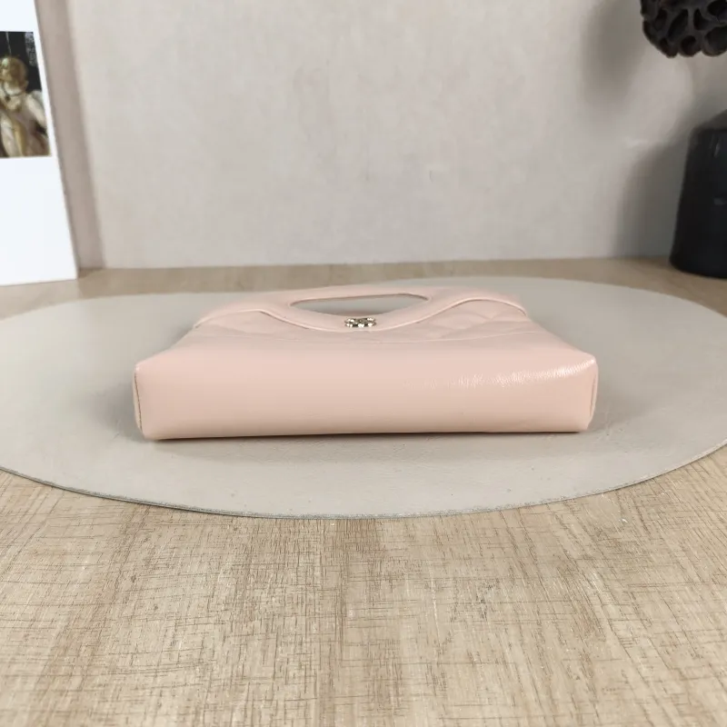 Chanel Crossbody Bag 31Bag Pink nano 20.5 × 3.5 × 17 cm — cover view 2 of 6