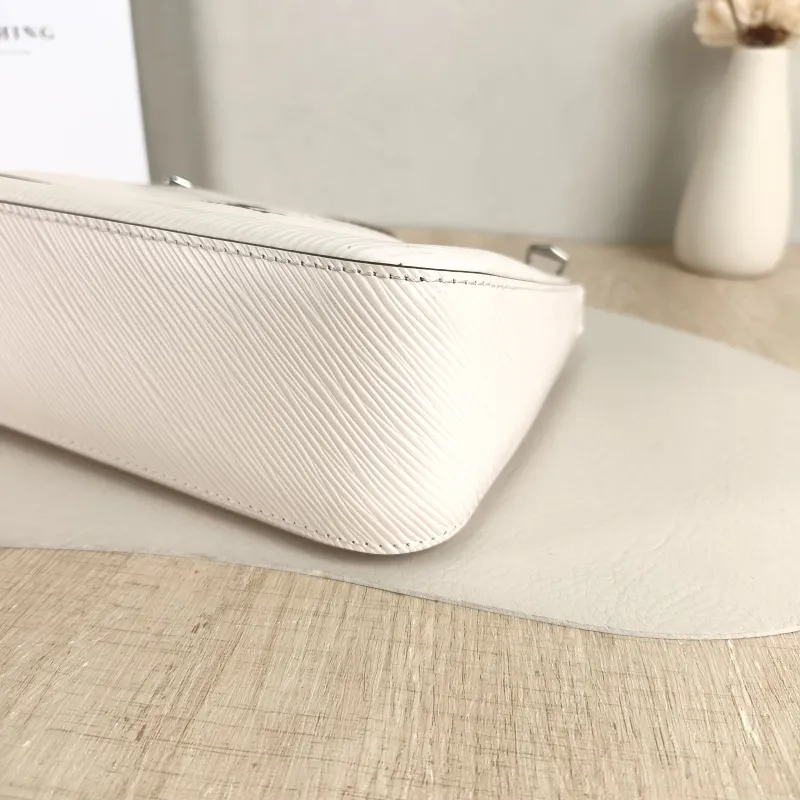 Louis Vuitton Crossbody Bag MARELLE White Epi Embossed Calfskin Small 25 × 8 × 15 cm — detail view 4 of 11