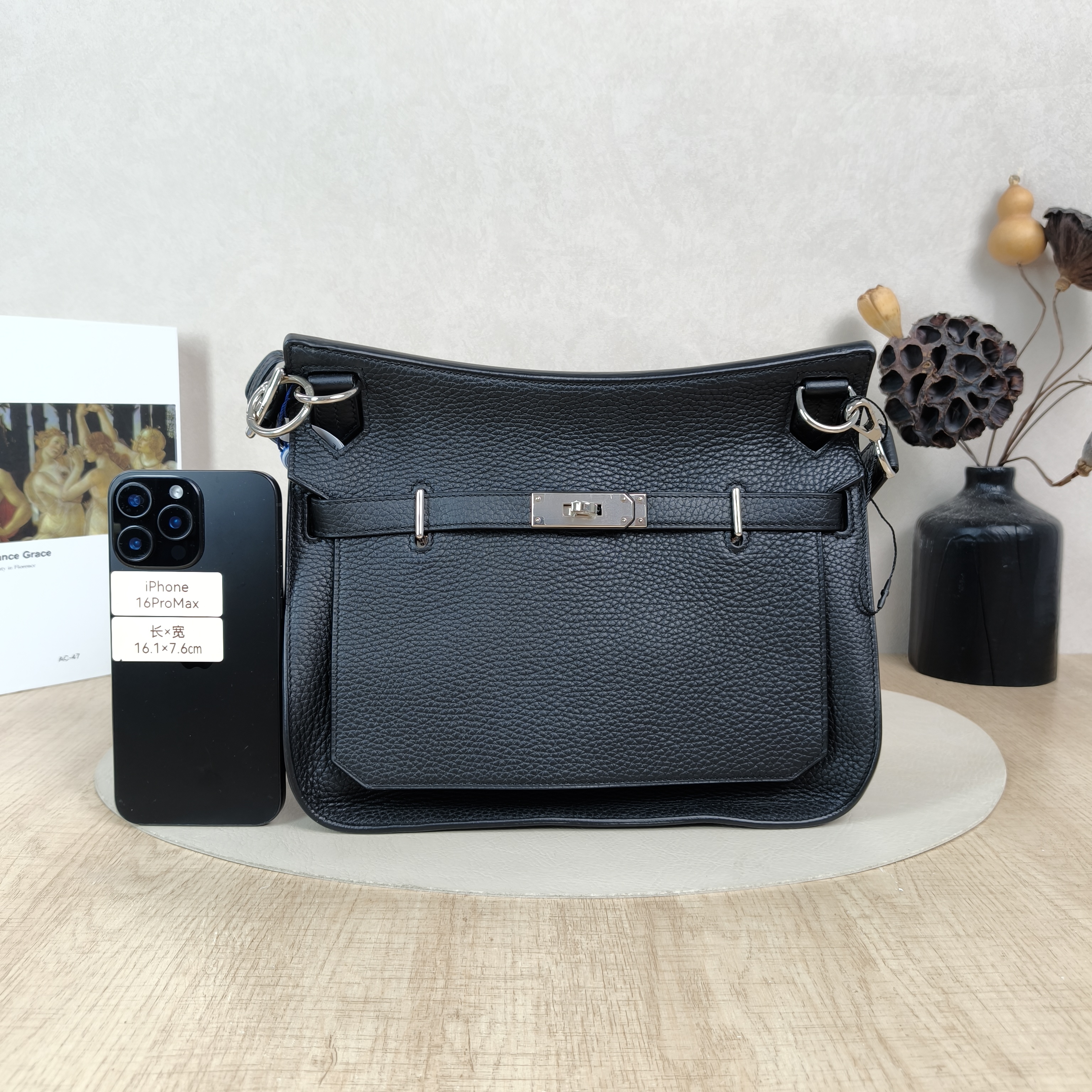 Hermès Crossbody Bag Jypsiere 28Black TC Calfskin Small28 × 12.5 × 23.5 cm — cover view 2 of 6