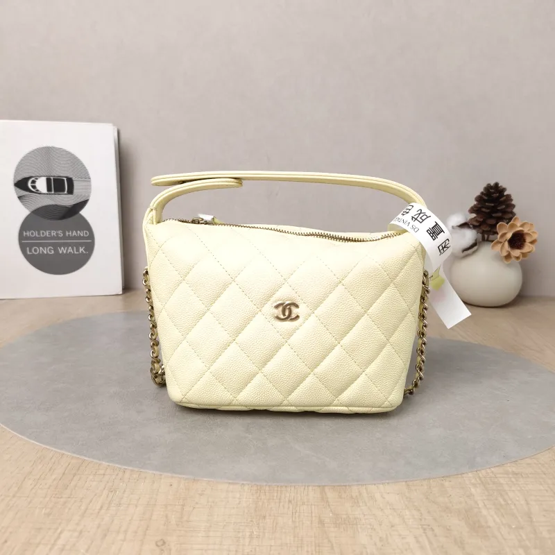 Chanel Crossbody Bag Crossbody Bag Yellow Grained Calfskin One Size21.5 × 7.5 × 19 cm