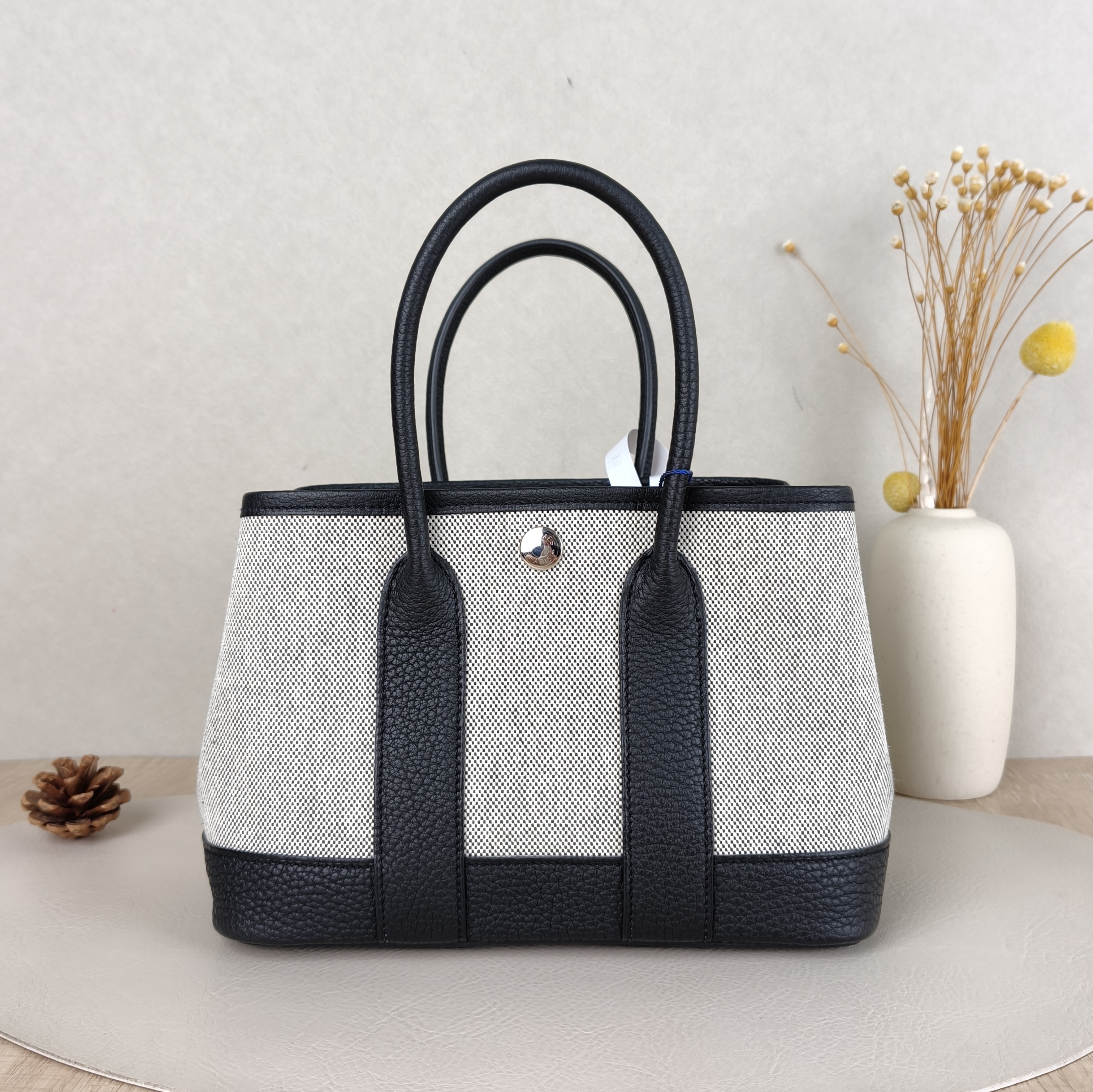 Hermès Top Handle Bag Neo Garden 23 Mini Black · Beige Canvas · Negonda Calfskinmini23 × 10 × 16 cm
