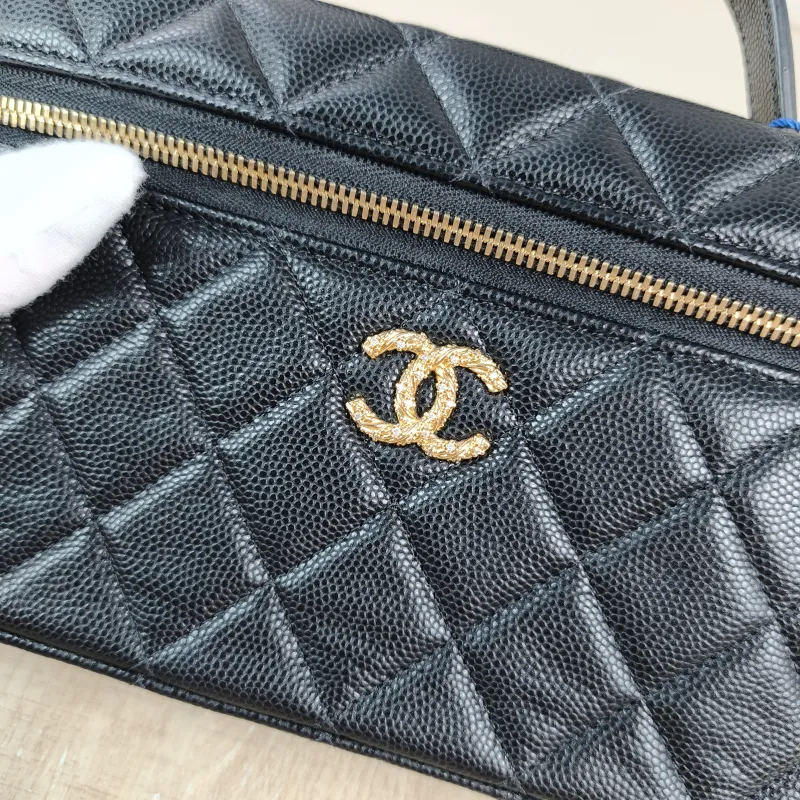 Chanel Crossbody Bag lp Box Bag Top Handle Crossbody Bag Black Grained Calfskin 19.5 × 5 × 12 cm — detail view 4 of 12