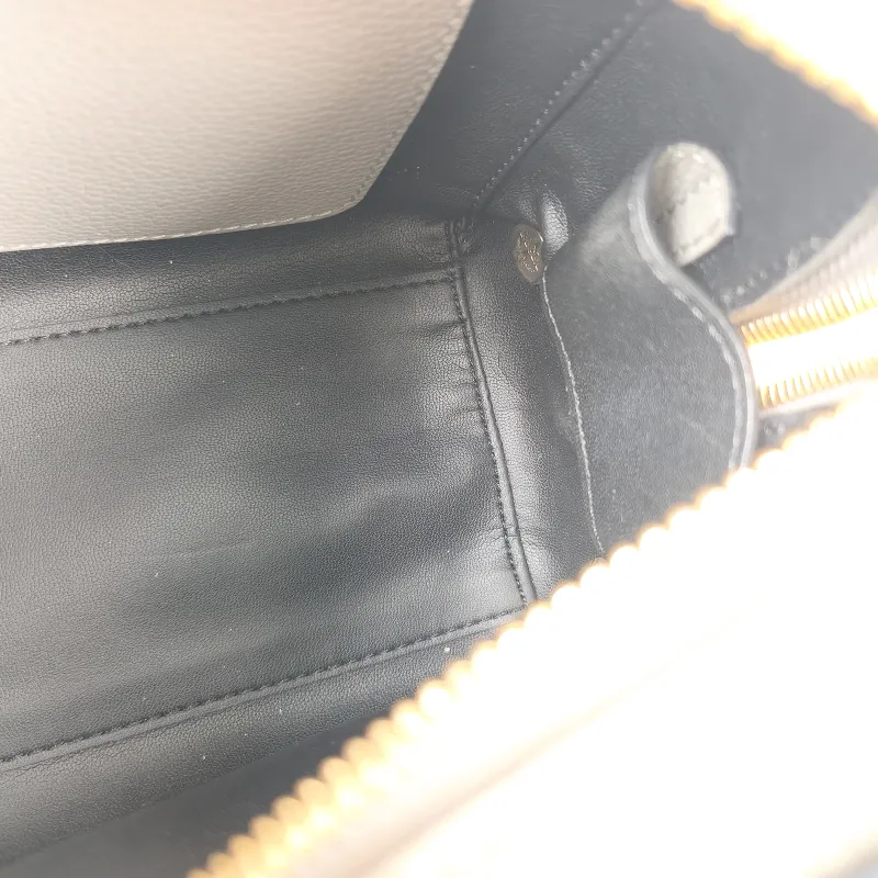 MCM Crossbody Bag Crossbody Bag Grey Calfskin 19 × 11 × 14 cm — detail view 9 of 10