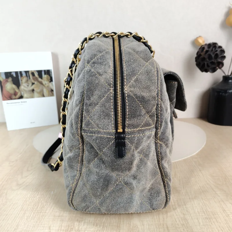 Chanel Crossbody Bag Bowling Bag Grey One Size 43 × 15 × 27 cm — detail view 4 of 10