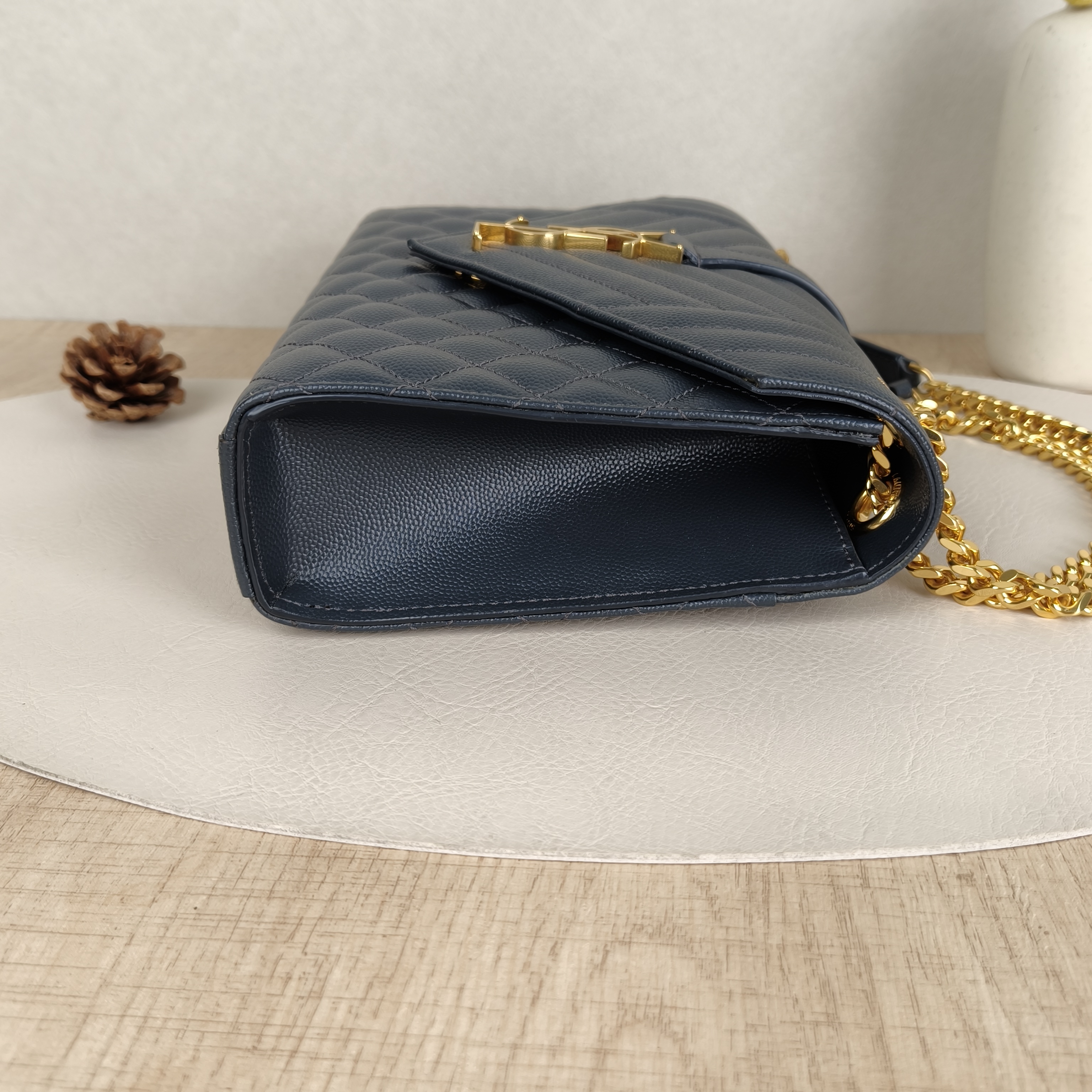 SAINT LAURENT Crossbody Bag ENVELOPE Grey Grained Calfskin Medium24 × 6 × 17.5 cm — cover view 7 of 10