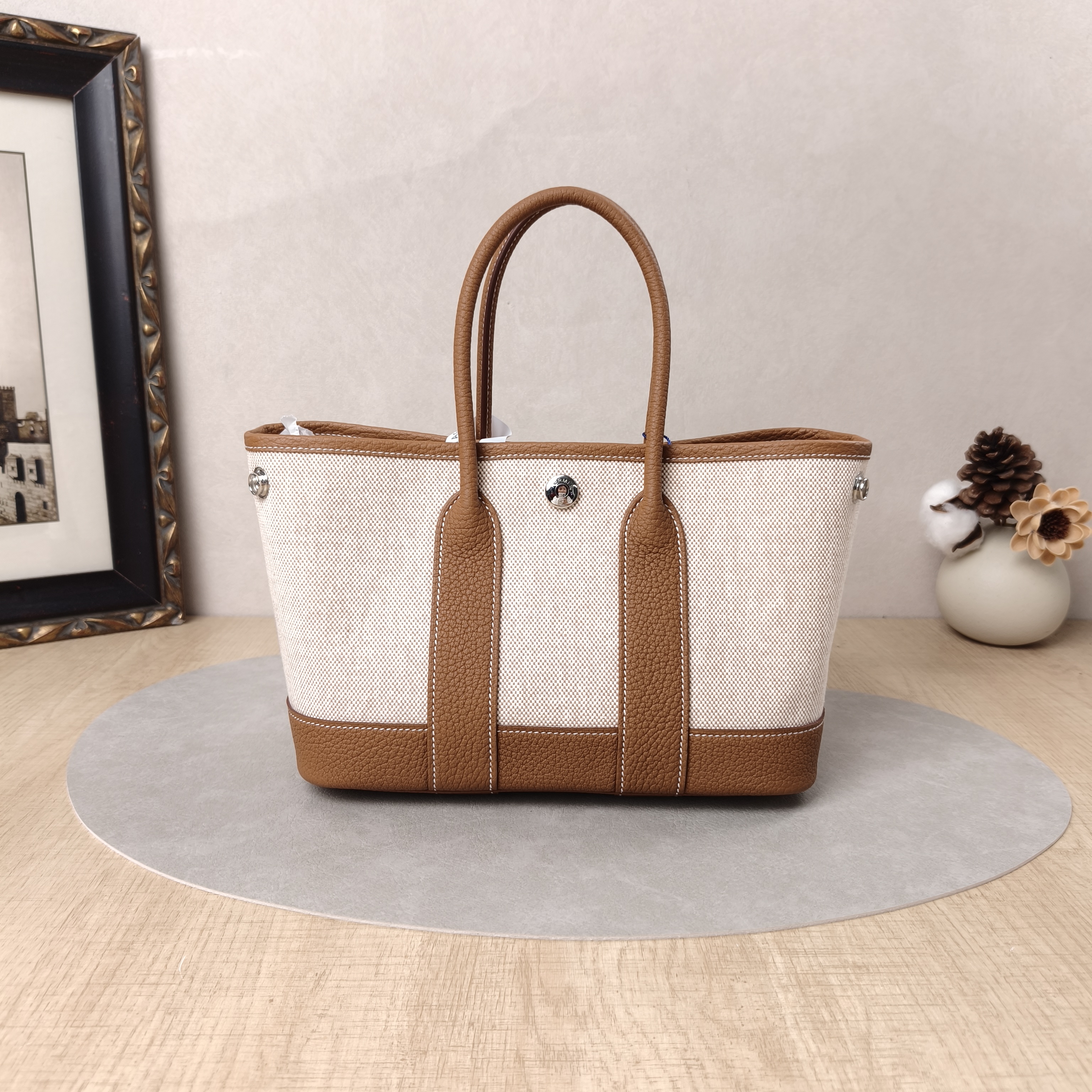 Hermès Top Handle Bag Neo Garden 23 Mini37 Brown Canvas · Negonda Calfskin23 × 10 × 16 cm