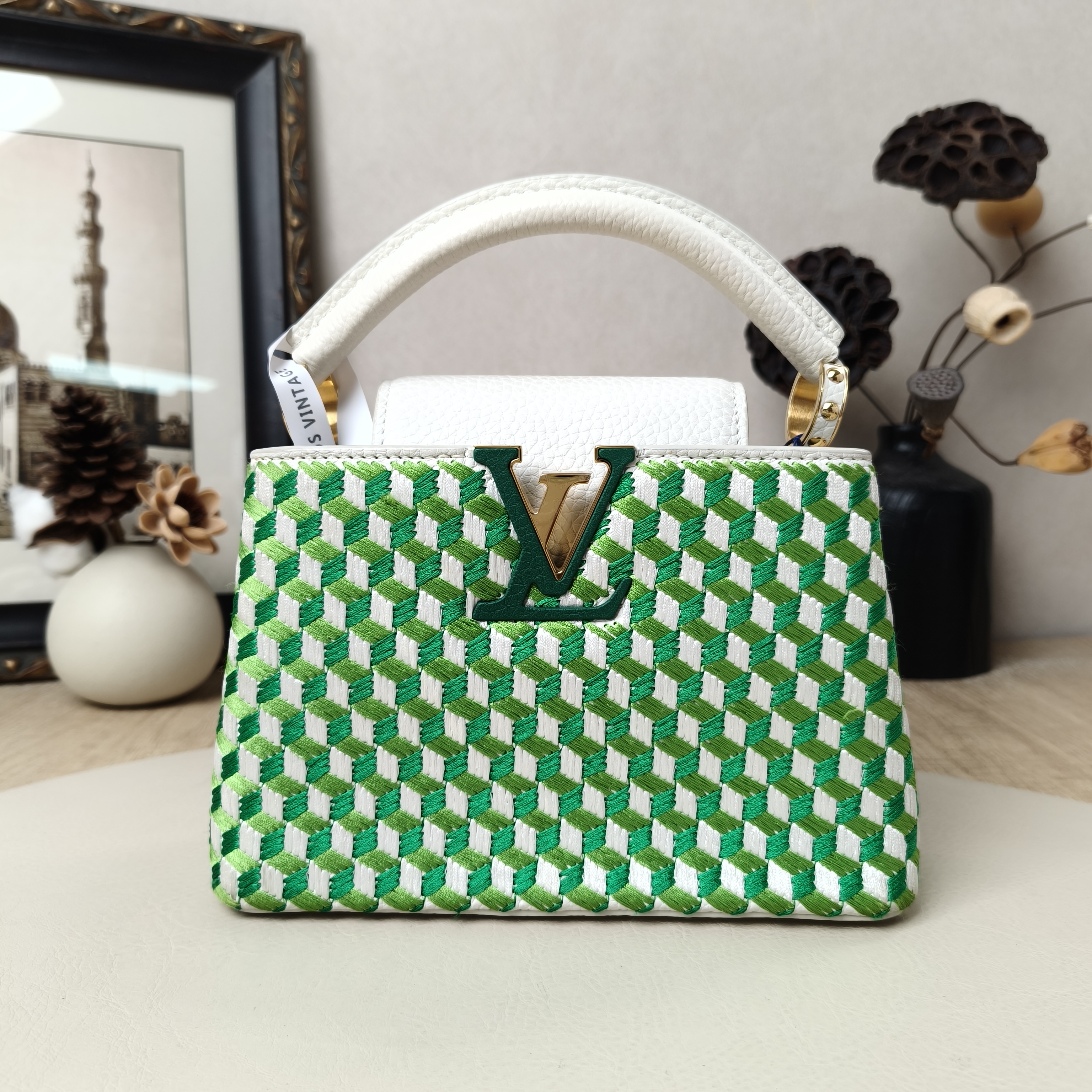 Louis Vuitton mini Green White Microchip Edition Shoulder Strap · 21 × 8 × 14 cm