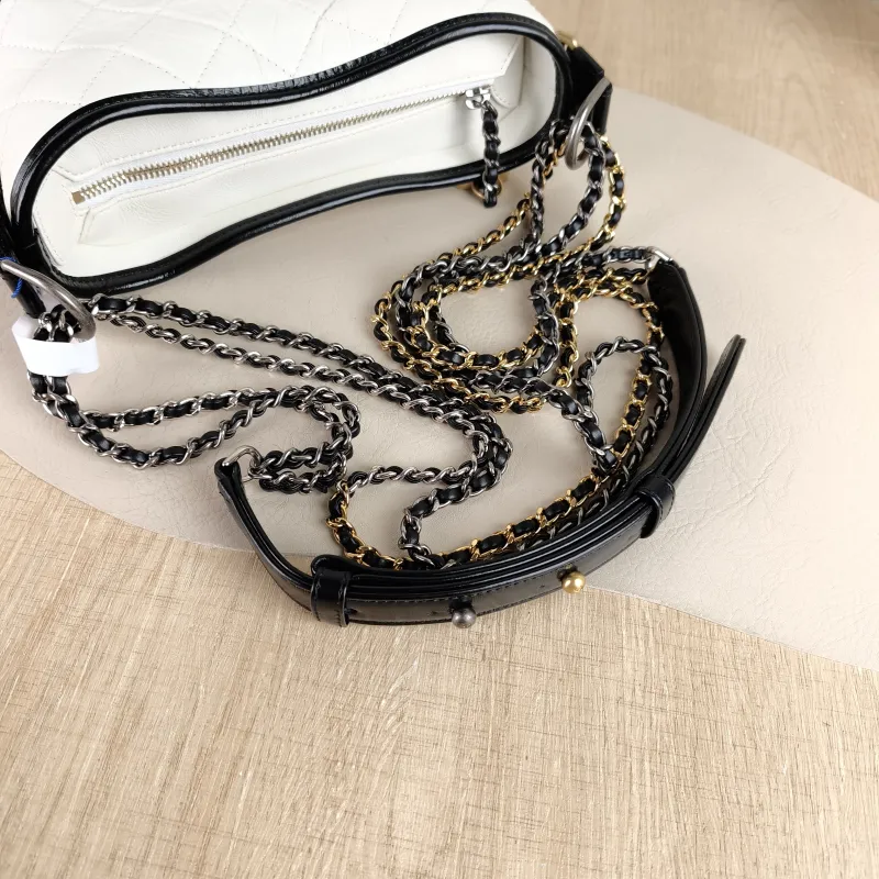 Chanel Crossbody Bag Gabrielle Gabrielle Bag CC alfskin Small 20 × 8 × 15 cm 29 — detail view 8 of 12