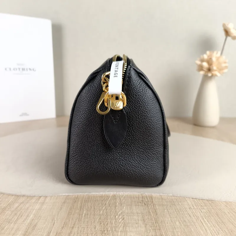 Louis Vuitton Crossbody Bag Speedy20 Black Monogram Empreinte Embossed Calfskin Small 20.5 × 12 × 13.5 cm — detail view 5 of 10