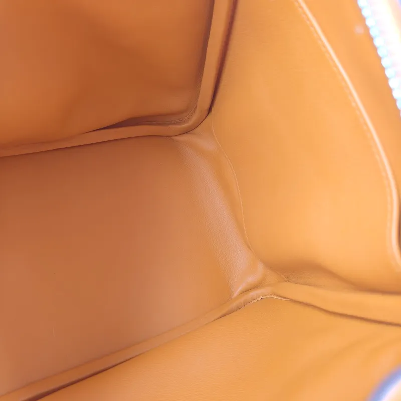Hermès Crossbody Bag Lindy 30 Taurillon Clemence TC Calfskin 30 30 × 15 × 19 cm D — detail view 10 of 11