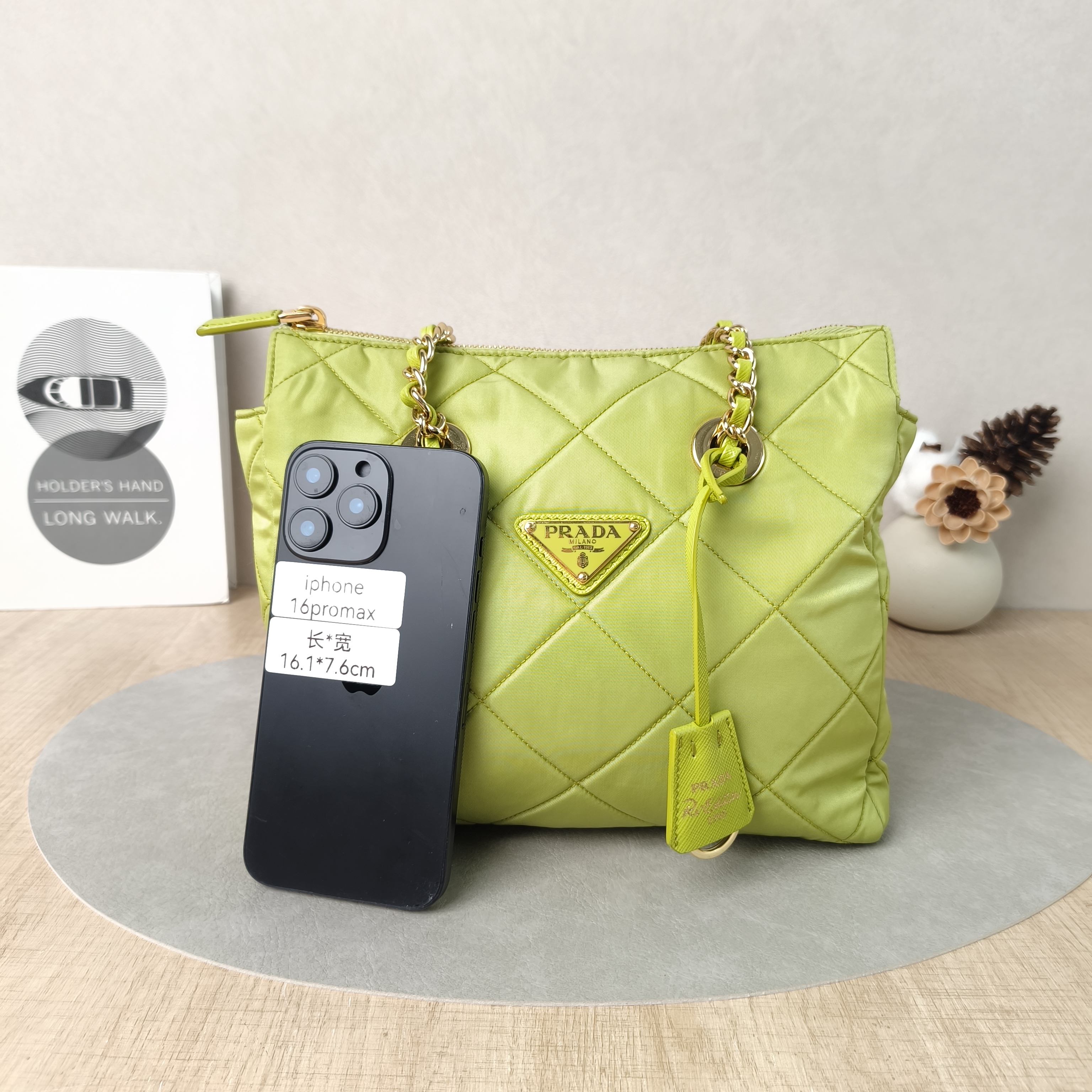 PRADA Shoulder Bag Re-Edition Green Nylon One Size26 × 8 × 22 cm — cover view 2 of 5