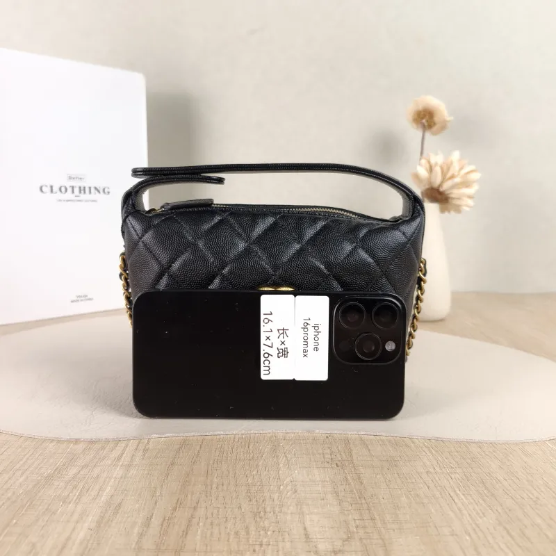 Chanel Crossbody Bag Gold-Tone Hardware Crossbody Bag Black Calfskin One Size21.5 × 7.5 × 19 cm — cover view 4 of 5