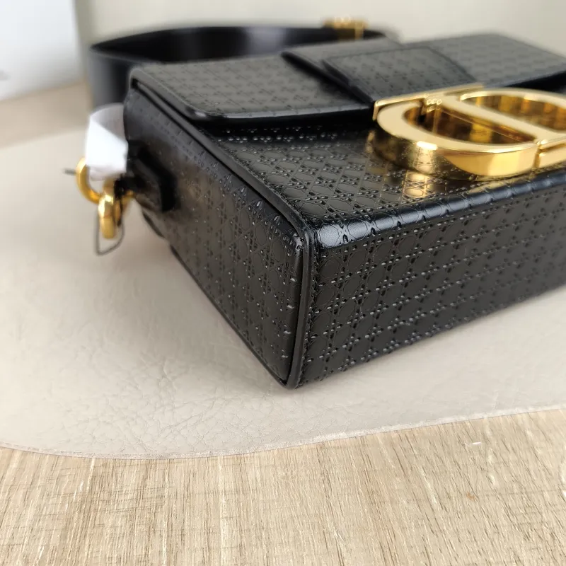 DIOR Crossbody Bag 30Montaigne 30 Box Box Black Calfskin Mini 17.5 × 5 × 11.5 cm — detail view 10 of 10