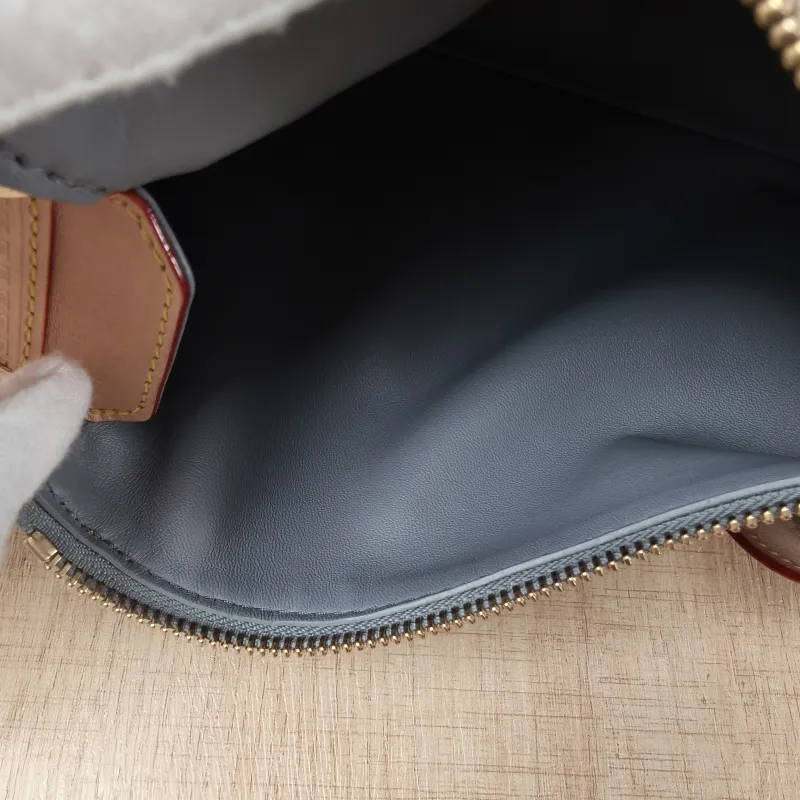 Louis Vuitton Crossbody Bag Side Trunk Box Grey Medium23.5 × 8.5 × 16 cm — detail view 3 of 12