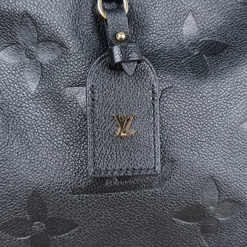 Louis Vuitton Crossbody Bag Carryall Black Calfskin Small29.5 × 12 × 24 cm — detail view 4 of 13