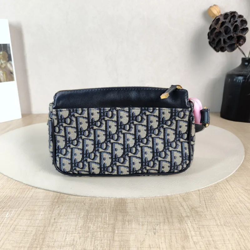 DIOR Crossbody Bag 30Montaigne Blue Canvas Small 19.5 × 6.5 × 11 cm — cover view 4 of 5