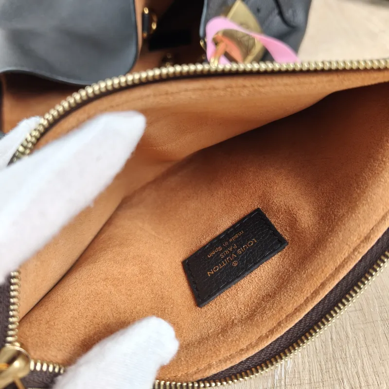 Louis Vuitton Shoulder Bag Low Key Hobo Shoulder Bag Black Calfskin Small 24 × 16 × 28 cm — detail view 11 of 12