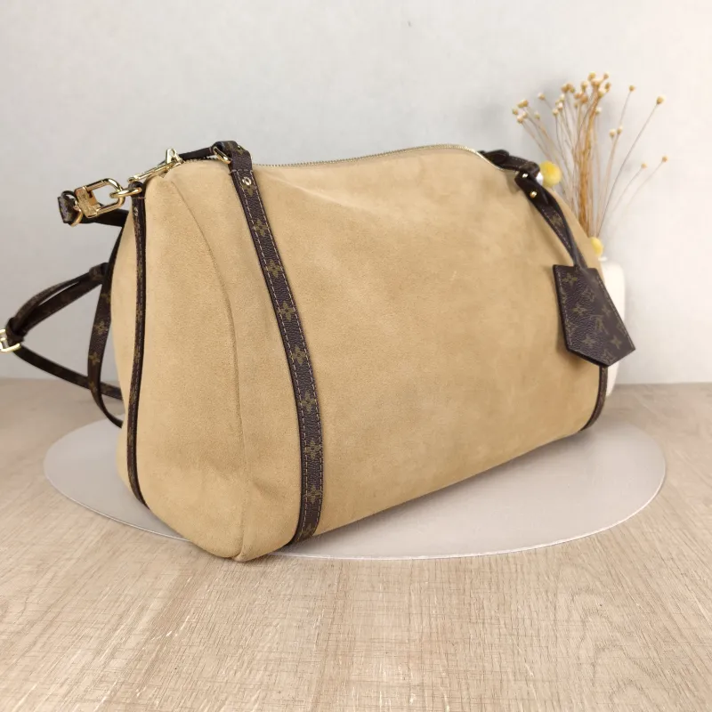 Louis Vuitton Shoulder Bag EXPRESS Shoulder Bag Suede Medium 36 × 18.5 × 24 cm — cover view 2 of 5