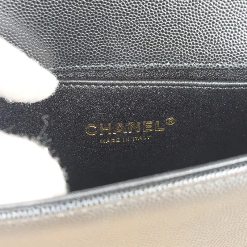 Chanel Crossbody Bag Le Boy​Black Grained Calfskin Small20.5 × 8.5 × 12 cm — detail view 1 of 11