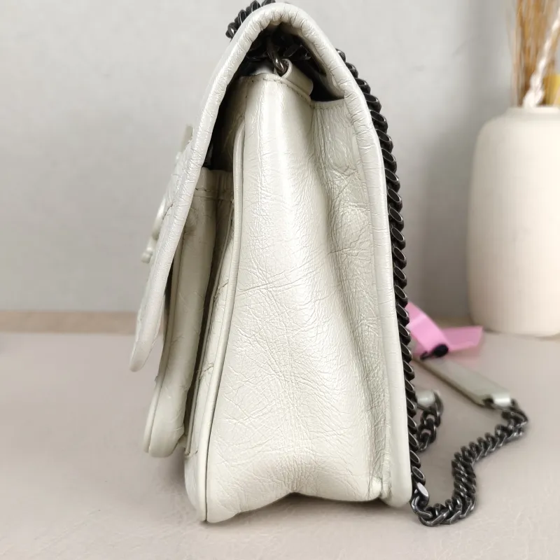 SAINT LAURENT Crossbody Bag Niki D Calfskin Small 21 × 7.5 × 16 cm — detail view 11 of 12
