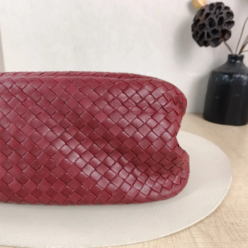 Bottega Veneta Top Handle Bag Woven Top Handle Bag Red Lambskin 30 × 16 × 17 cm — detail view 3 of 9
