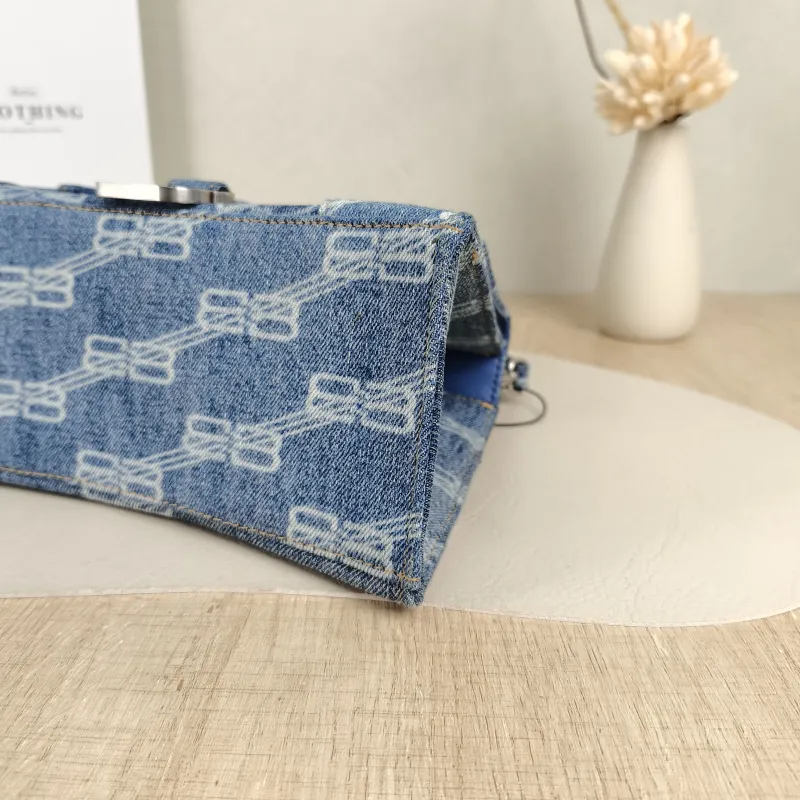 BALENCIAGA Crossbody Bag Hourglass Hourglass Bag Blue Small23 × 10 × 14 cm — detail view 15 of 15