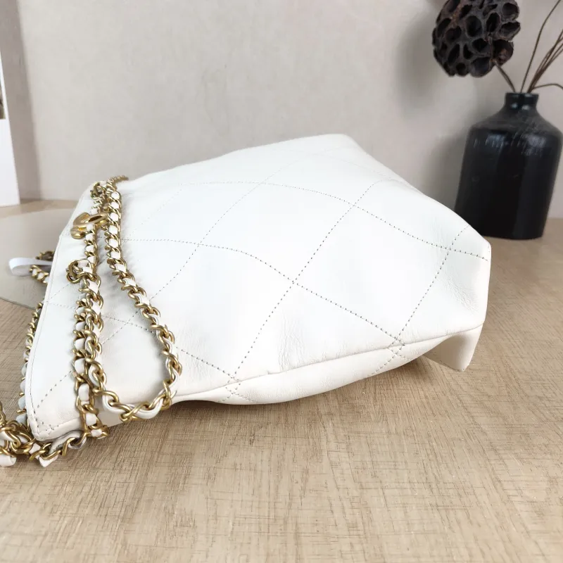 Chanel Shoulder Bag Tote Bag White Gold Calfskin One Size 25 × 7 × 24 cm 31 — detail view 4 of 10