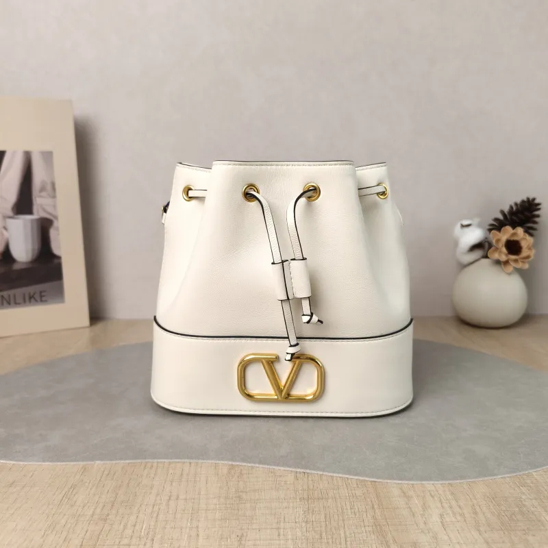 Valentino Shoulder Bag Bucket Bag White Calfskin 20 × 8.5 × 18 cm